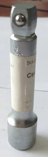 przedluzka-do-nasadek-yato-warsztatowa-1-2-cala-254-mm-stal-crv-kod-producenta-yt-3847-rodzaj-klucza-nasadowy