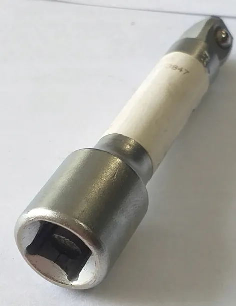 przedluzka-do-nasadek-yato-warsztatowa-1-2-cala-254-mm-stal-crv-kod-producenta-yt-3847-stan-nowy