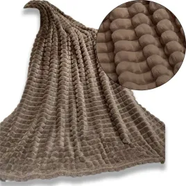 koc-160x200cm-tloczony-kwadraty-puszysty-miekki-kpa-02-kwadraty-braz