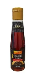 olej-z-czarnego-sezamu-pure-black-sesame-oil-lee-kum-kee-207-ml