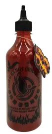 sriracha-blackout-hot-ekstremalnie-ostry-sos-flying-goose-455-ml