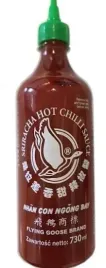 sos-sriracha-hot-chili-bardzo-ostry-flying-goose-730-ml