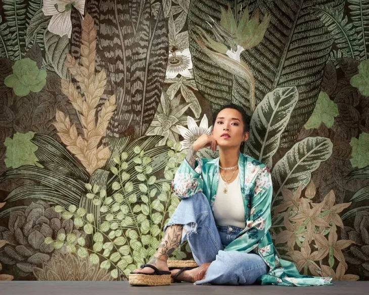 tapeta-panel-scienny-duze-liscie-kwiaty-motyw-3d-i-perspektywa-dekor-motywy-roslinne-nowoczesne-orientalne-pejzaze