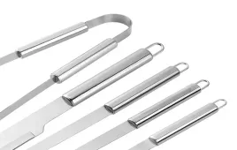 akcesoria-sztucce-do-grillowania-w-etui-z-raczka-przybory-5-sztuk-ze-stali