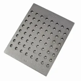 ruszt-zeliwny-do-kominka-turbo-fontte-757-737-707-dziurkowany-45x255