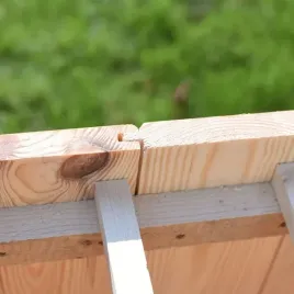 wedzarnia-drewniana-ogrodowa-solidna-premium-60-cm-palenisko-xxl-30x30x35