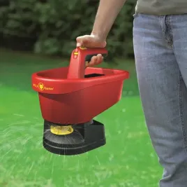 rozsiewacz-uniwersalny-na-baterie-wolf-garten-we-b