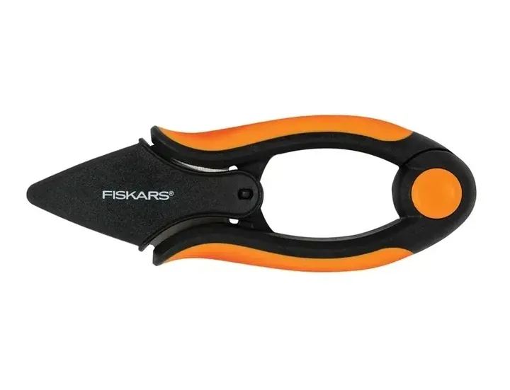 nozyce-do-ziol-fiskars-solid-sp220-zasilanie-reczne