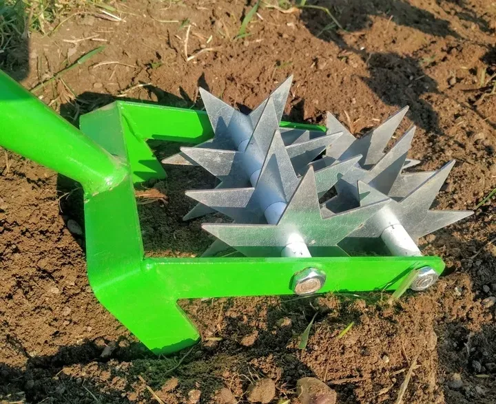 opielacz-spulchniacz-ogrodowy-z-podcinaczem