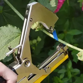tapener-zszywacz-ogrodniczy-ogrod-szkolkarski-tasma-htb-zszywki-gratis