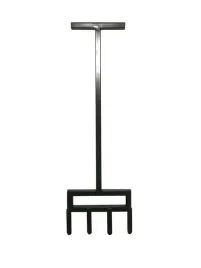 aerator-rurkowy-reczny-do-napowietrzania-i-piaskowania-trawnika