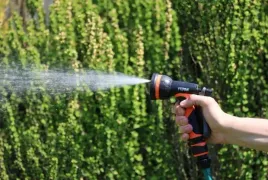 zraszacz-ogrodowy-pistolet-koncowka-do-weza-ogrodowego-8-funkcji