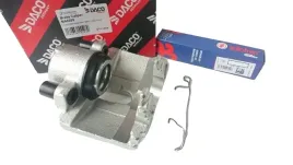 zacisk-hamulca-daco-prawy-przod-sprezyna-af-vw-passat-b6-b7