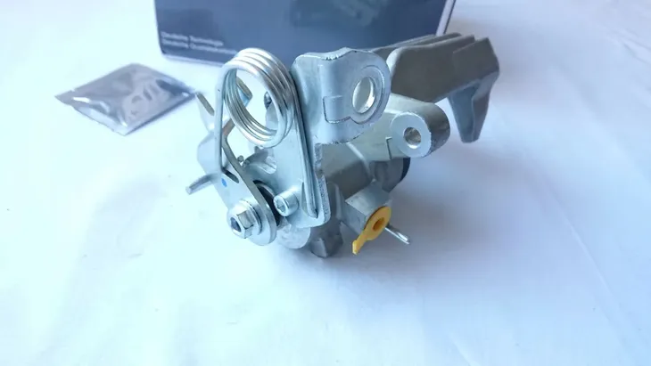 zacisk-hamulca-prawy-tyl-vw-passat-b5-4motion-jakosc-czesci-zgodnie-z-gvo-q-oryginal-z-logo-producenta-czesci-oem-oes
