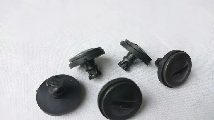 sruba-mocujaca-5szt-audi-a4-b6-a6-c6-producent-czesci-polcar