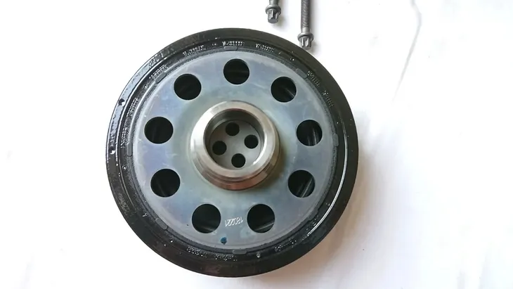 pasek-klinowy-kolo-pasowe-bmw-e90-e91-e60-2-0-d-stan-nowy-jakosc-czesci-zgodnie-z-gvo-q-oryginal-z-logo-producenta-czesci-oem-oes