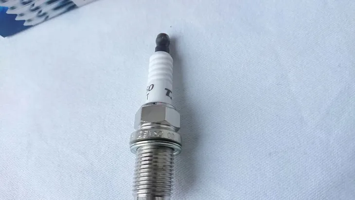 swieca-zaplonowa-denso-k16tt-rozmiar-klucza-16-mm