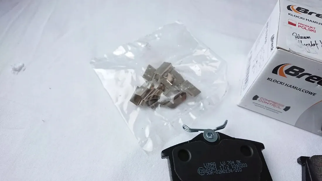 klocki-hamulcowe-tyl-audi-a6-c5-a8-d2-tt