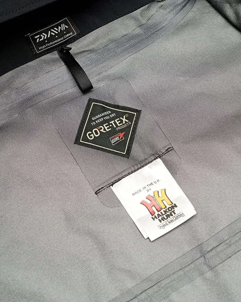 kurtka-daiwa-gore-tex-jacket-red-l-stan-nowy