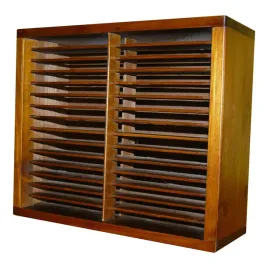 stojak-na-plyty-30-cd-regal-drewniany-prezent-na-urodziny-muzyka-kolory