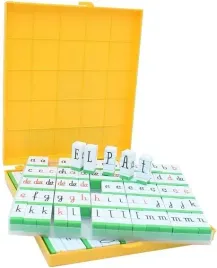 klocki-logo-do-zabawy-i-nauki-wymowy-czytania-pisania-roclawski-bronislaw