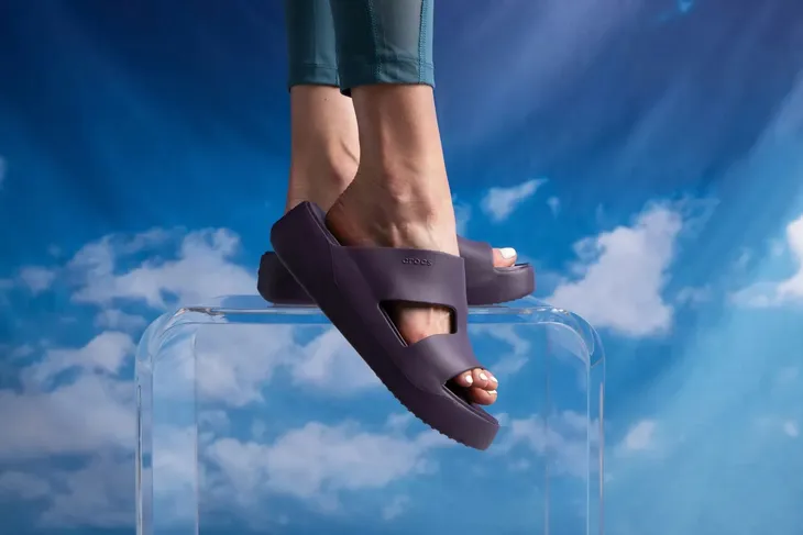 sandaly-crocs-getaway-platform-h-strap-385-w8-quartz-rozmiar-385