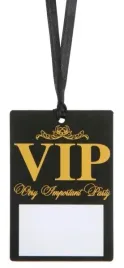 winietka-z-tasiemka-vip-7-x-10-cm-10-szt-vipowskie-identyfikator-party