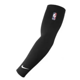 nike-nba-elite-sleeves-rekaw-kompresyjny-sciagacz-na-lokiec-1-szt-s-m