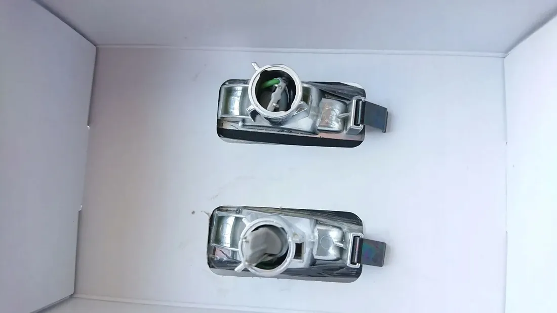 migacz-boczny-w-blotnik-led-kpl-bmw-3-e46-e90
