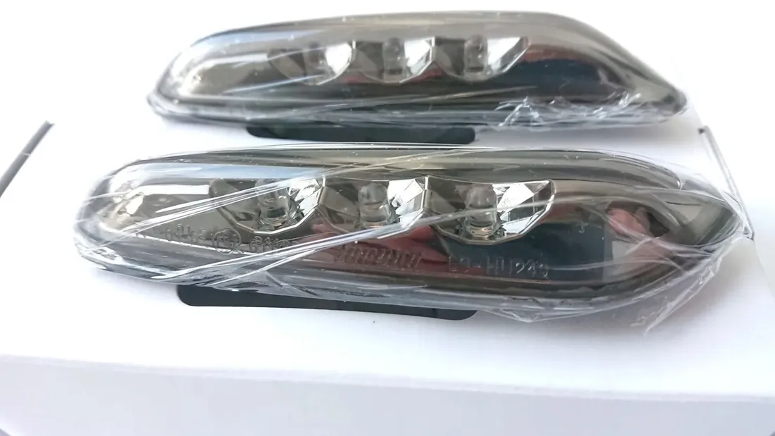 migacz-boczny-led-dymiony-kpl-bmw-5-e60-e61