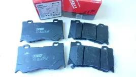 klocki-hamulcowe-przod-infiniti-fx-q50-q60-q70