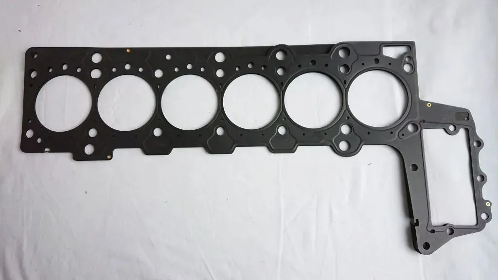 uszczelka-glowicy-bmw-330d-525d-730d-e46-e60-e65