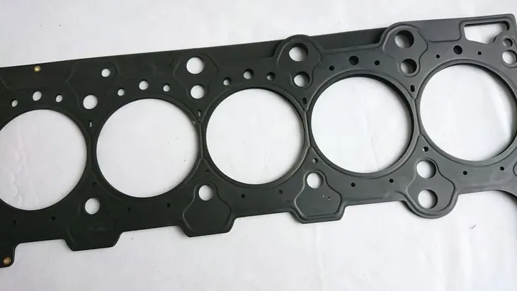 uszczelka-glowicy-bmw-330d-525d-730d-e46-e60-e65-grubosc-1-45-mm