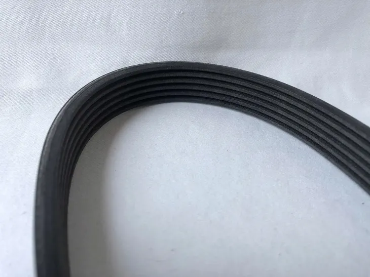 pasek-wielorowkowy-conti-bmw-e81-e82-e87-e88-118d-120d-numer-katalogowy-oryginalu-fiat-46555974