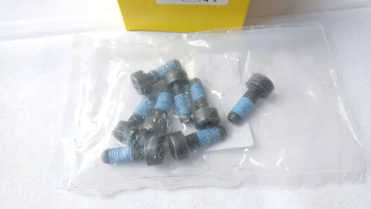 sruby-kola-dwumasowego-luk-opel-corsa-d-e-1-3-cdti-typ-silnika-diesel