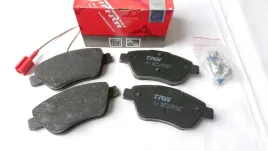 klocki-hamulcowe-przod-fiat-500-bravo-ii-stilo-1-4
