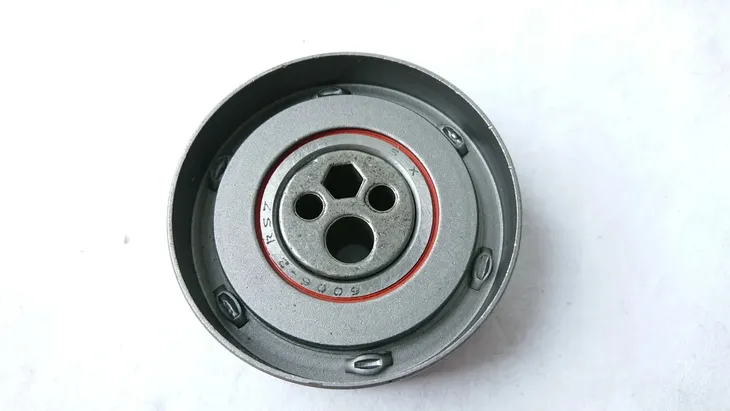 rolka-napinajaca-audi-a8-d2-2-8-jakosc-czesci-zgodnie-z-gvo-q-oryginal-z-logo-producenta-czesci-oem-oes