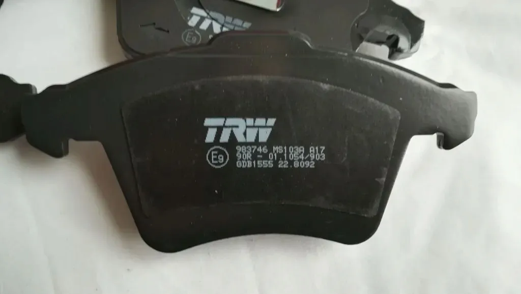 klocki-hamulcowe-przod-vw-t5-6-multivan-2-0-2-5tdi