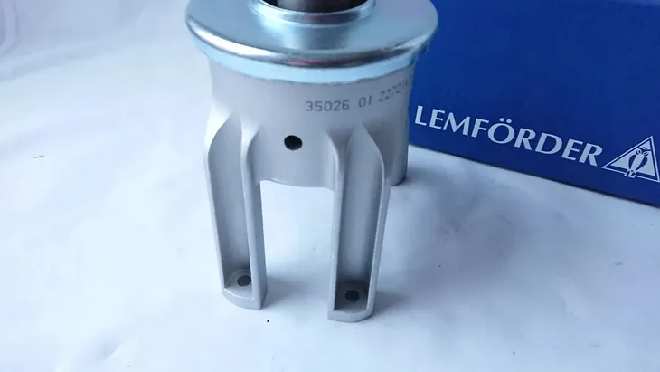 poduszka-silnika-lemforder-vw-transporter-t5-t6-jakosc-czesci-zgodnie-z-gvo-q-oryginal-z-logo-producenta-czesci-oem-oes