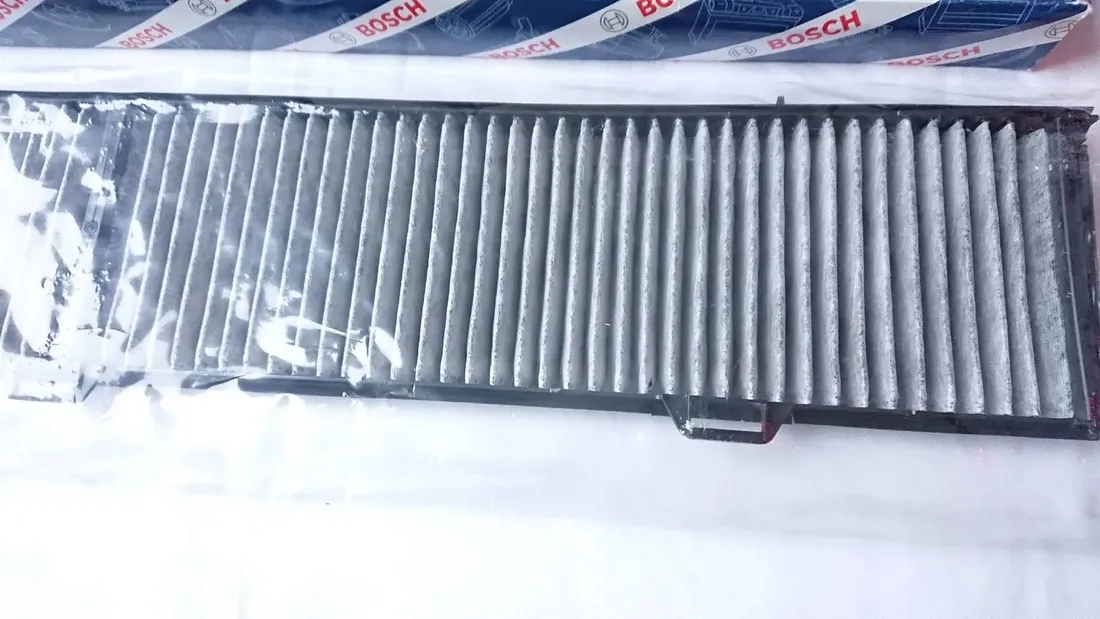 filtr-kabinowy-bmw-e81-e82-e87-e88-e90-e92-e93-x1