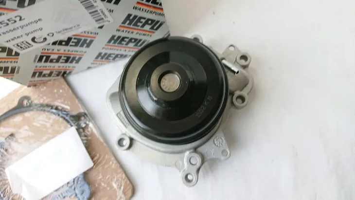 pompa-wody-hepu-p1552-mercedes-jakosc-czesci-zgodnie-z-gvo-q-oryginal-z-logo-producenta-czesci-oem-oes