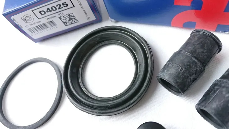 zestaw-naprawczy-zacisku-przod-bmw-e30-e46-e36-e28-waga-produktu-1-kg