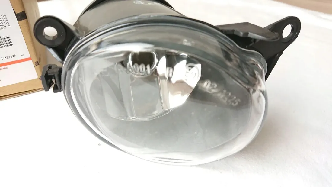 audi-a4-b5-99-01-halogen-nowy-tyc-prawy