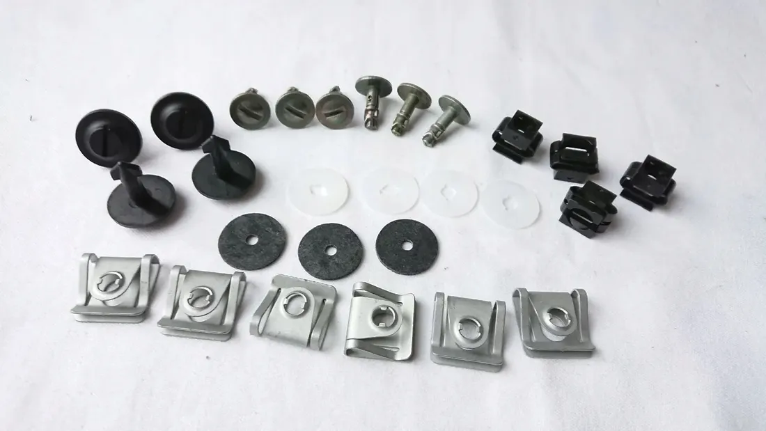 spinki-sruby-oslony-pod-silnik-audi-a4-b6-a4-b7
