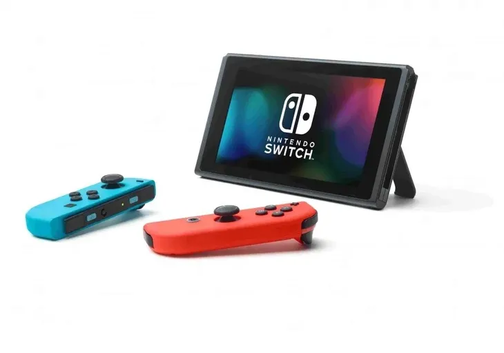 konsola-nintendo-switch-z-dwoma-joy-conami-komunikacja-bluetooth-wi-fi