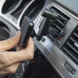 mobile-car-mount-vent-charging-black-kolor-czarny-rodzaj-na-kratke-nawiewu