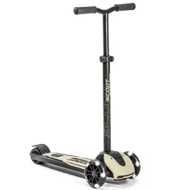 scootandride-highwaykick5-led-hulajnoga-trojkolowa-ze-swiecacymi-kolkami-5