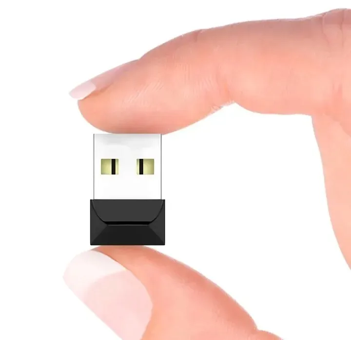 pendrive-mini-usb-64-gb-idealny-do-samochodu