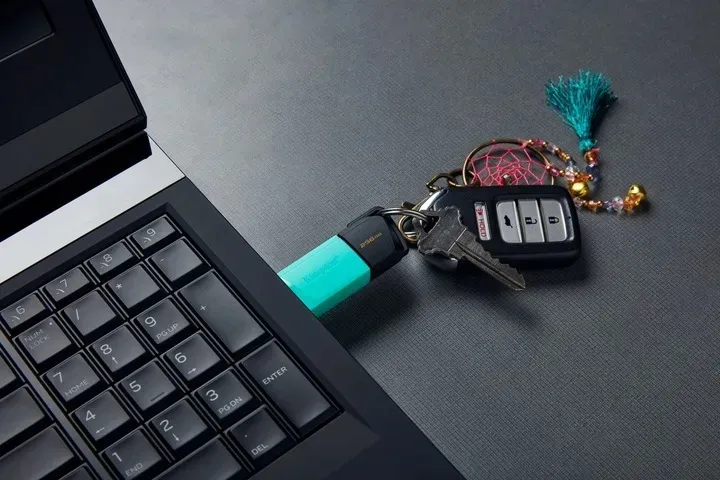kingston-exodia-256gb-usb3-2-teal-producent-inna