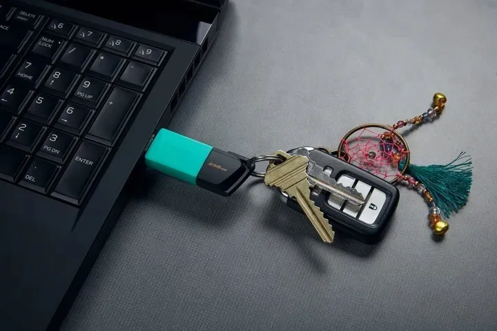 kingston-exodia-256gb-usb3-2-teal